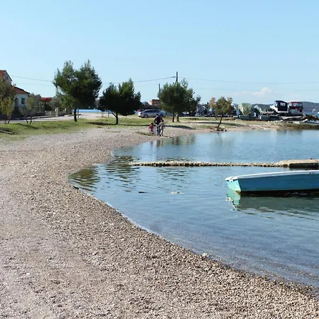 Family-friendly With Swimming Pool Sukosan, Zadar - 18452 Apartmán *