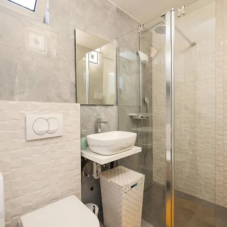 Family-friendly With Swimming Pool Sukosan, Zadar - 18452 Apartmán Sukošan