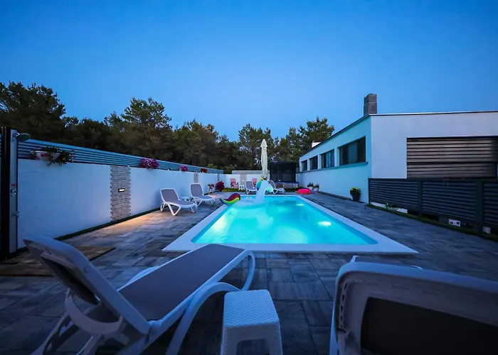 Family-friendly With Swimming Pool Sukosan, Zadar - 18452 *